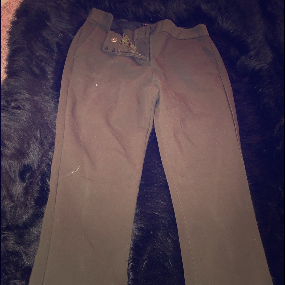 Express 6R green color pants, gently worn